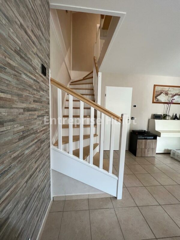apres-renovation-escalier-Serris-1-600×800